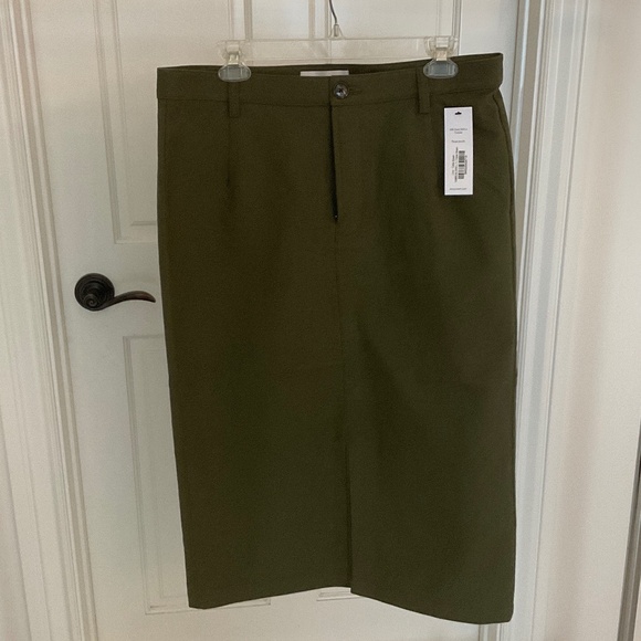 Amour Vert Lina Organic Cotton Skirt in Calla Green - Picture 2 of 8